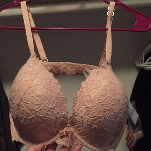 Frederick’s of Hollywood Jessica push-up bra